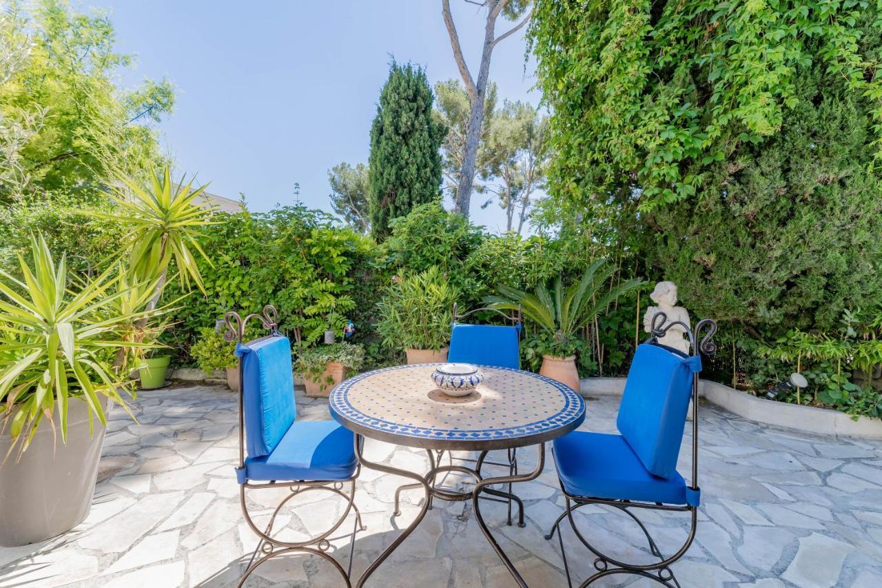 Le Patio Des Mimosas Par Dodo-A-Cassis Bed and Breakfast Exteriör bild